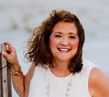 Portrait of Tammy Moody, Agent.